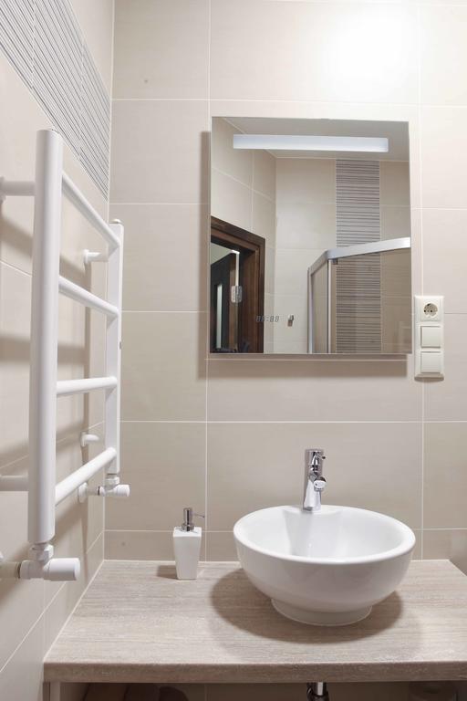 Meness Apartamenti Cesis Exterior photo