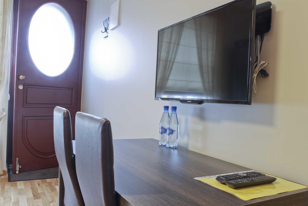 Meness Apartamenti Cesis Exterior photo