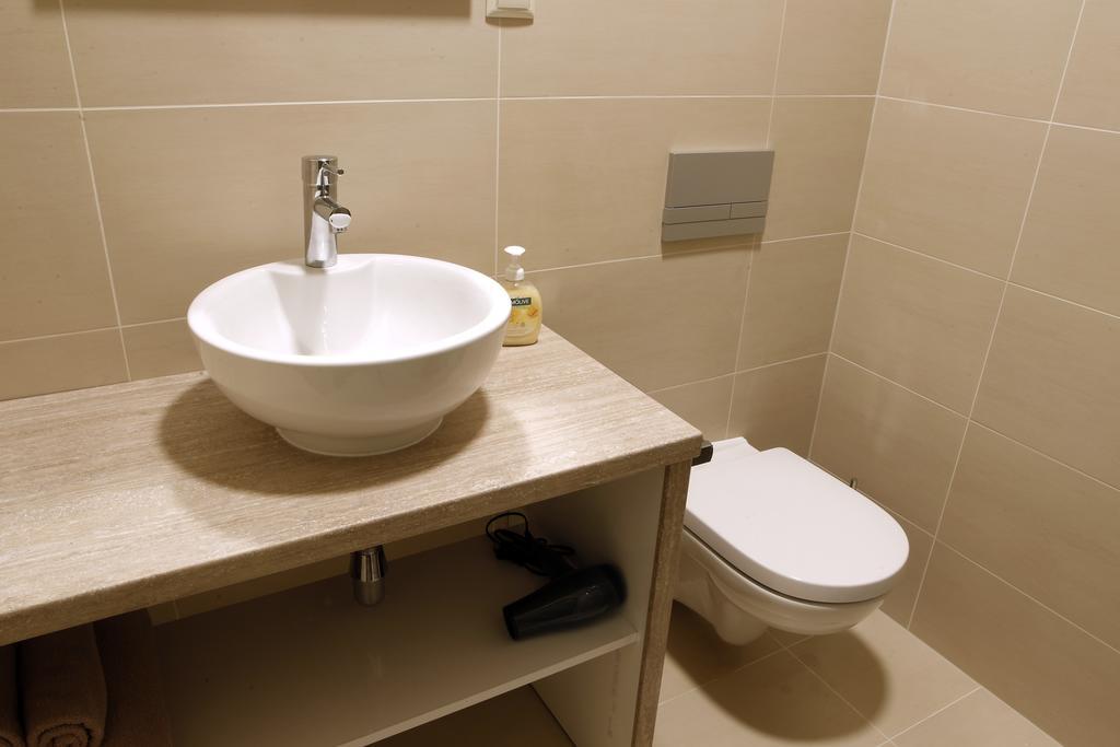 Meness Apartamenti Cesis Exterior photo